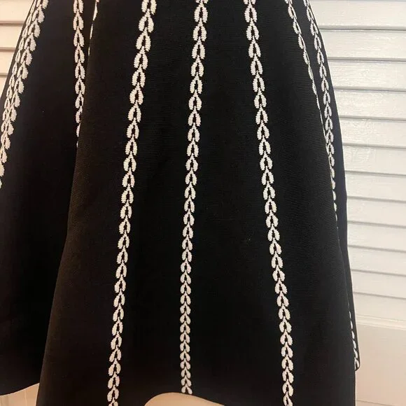 bebe Leilani Black White Knit Fit & Flare Skater Dress XS